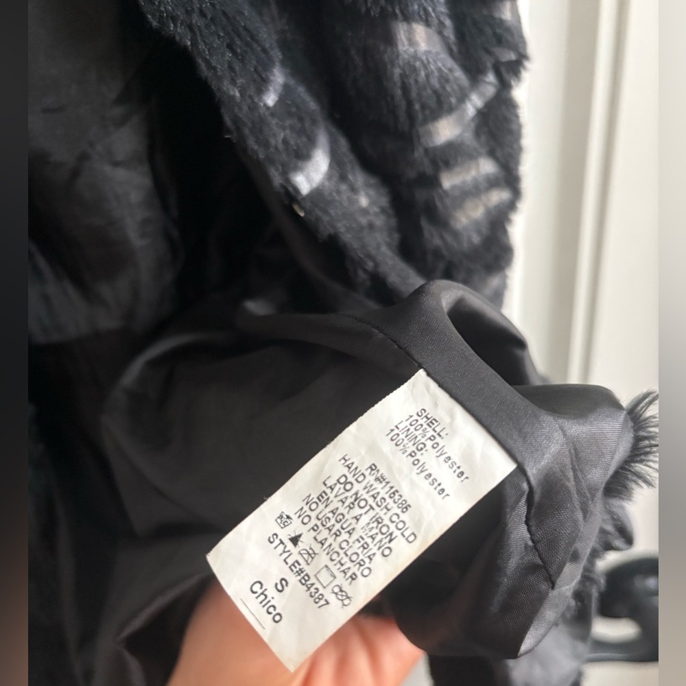 Love Culture Charcoal Faux Fur Vest - Picture 8 of 8